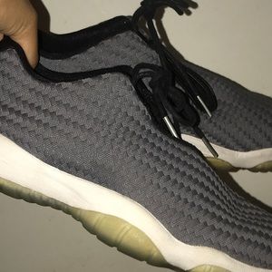 Jordan future low cool gray